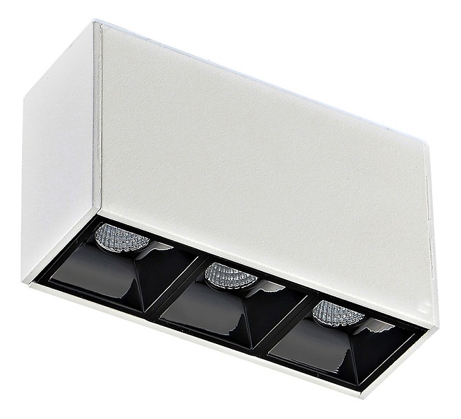DL18781/03M White